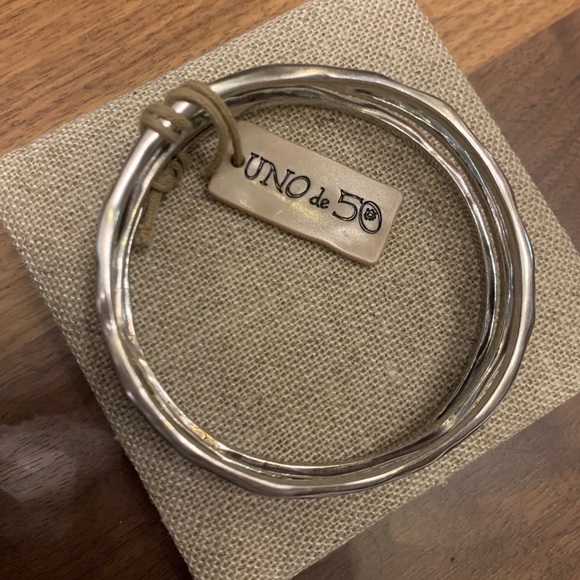 UNO de 50 Bracelet - Picture 3 of 4